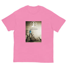Load image into Gallery viewer, T-SHIRT PAINT ON THE WALL
