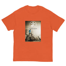 Load image into Gallery viewer, T-SHIRT PAINT ON THE WALL
