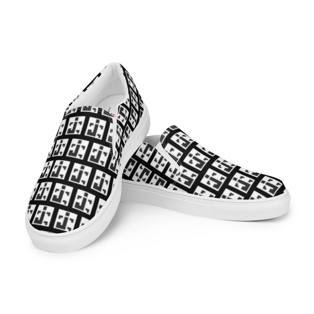 SLIP ON SHOES