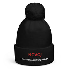 Load image into Gallery viewer, Pom pom beanie
